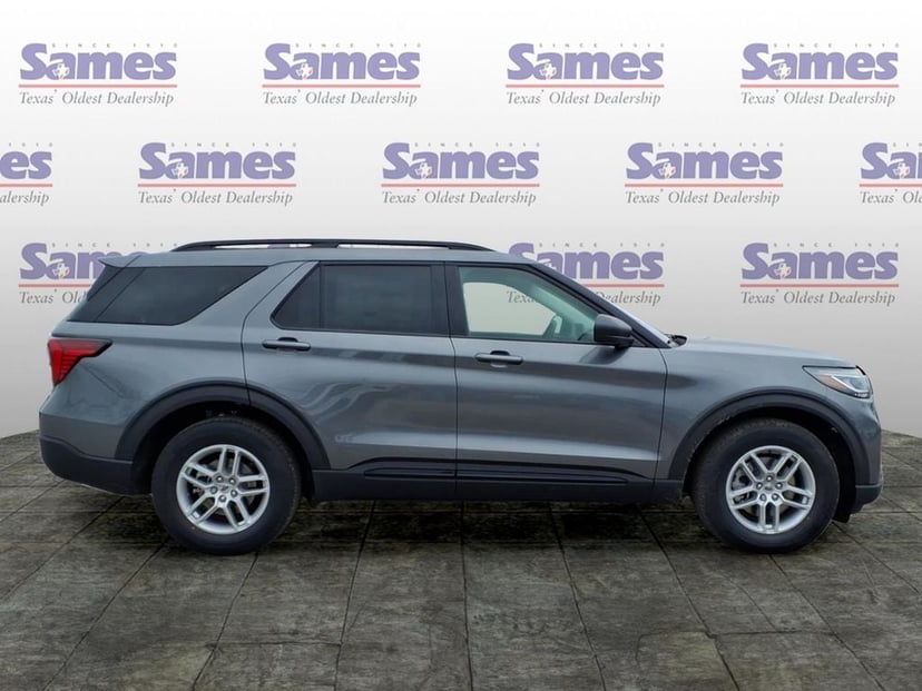 2026 Ford Explorer - Image 2