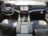 2026 Jeep Grand Wagoneer - Preview 10