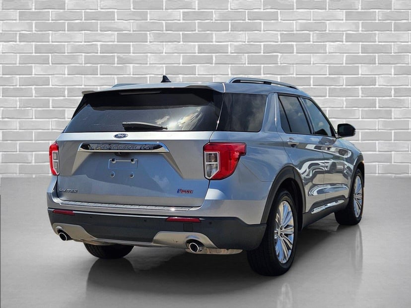 2022 Ford Explorer - Image 3