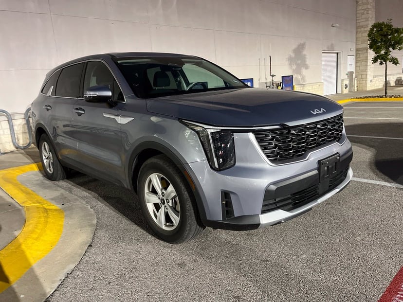 2025 Kia Sorento - Image 1