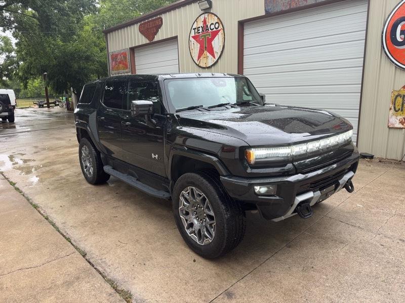 2026 GMC Hummer EV SUV - Image 3