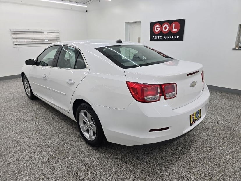 2013 Chevrolet Malibu - Image 2