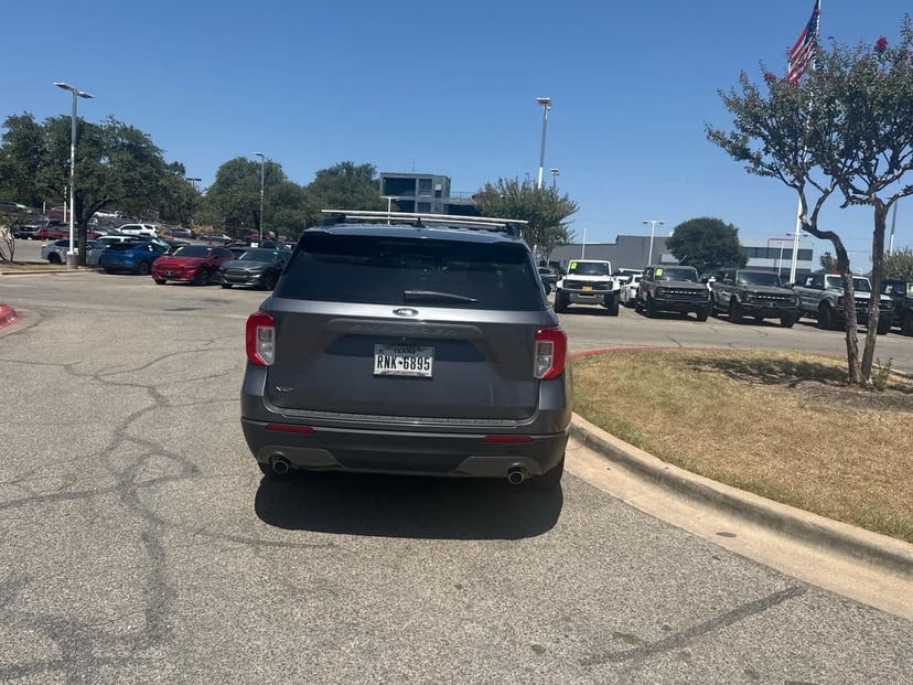 2022 Ford Explorer - Image 3