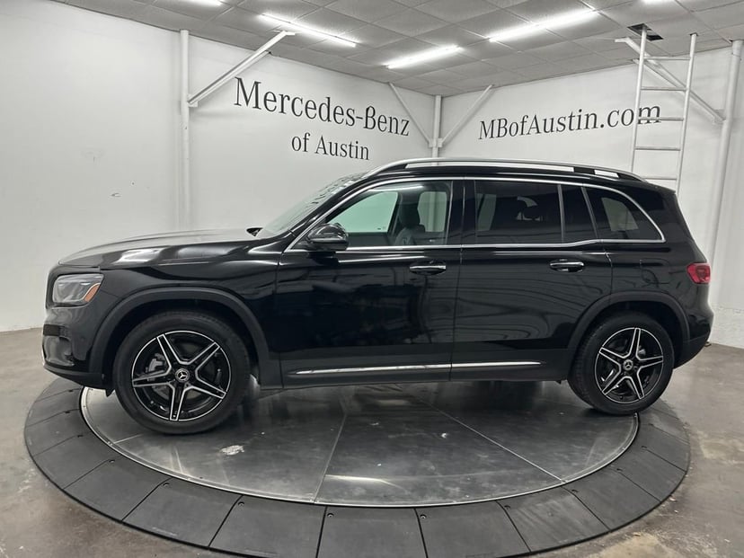 2026 Mercedes-Benz GLB - Image 2