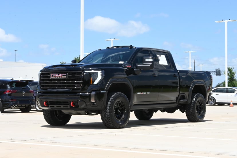 2024 GMC Sierra 2500HD - Image 1