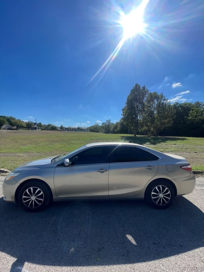 2016 Toyota Camry - Image 1