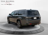 2026 Jeep Grand Wagoneer L - Preview 14