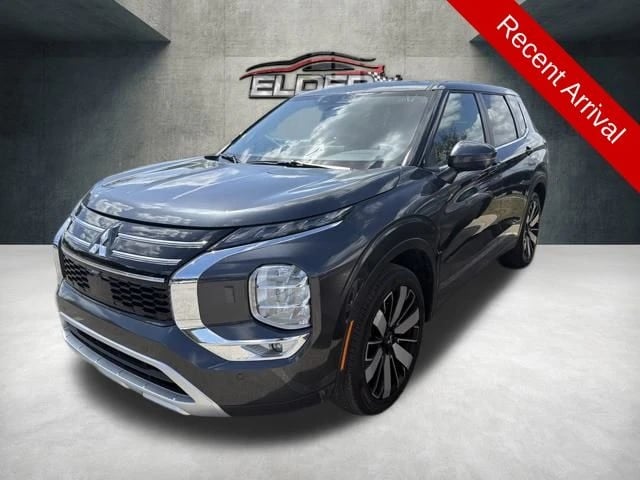 2025 Mitsubishi Outlander - Image 1