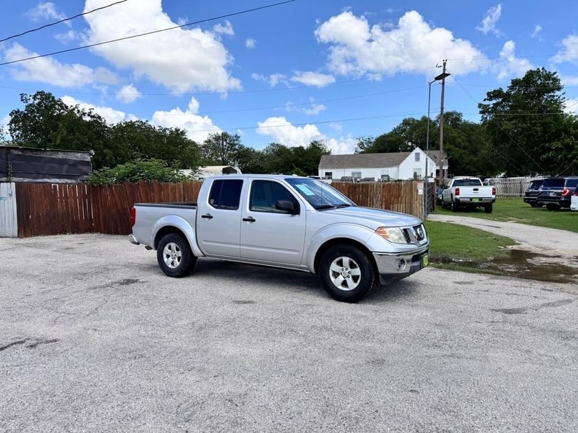 2011 Nissan Frontier - Image 1