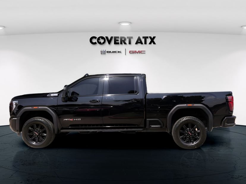 2025 GMC Sierra HD - Image 2