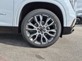 2027 GMC Acadia - Preview 13