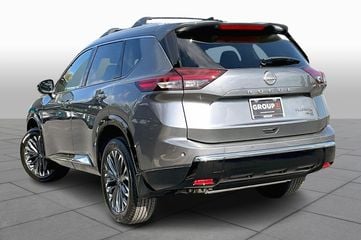 2026 Nissan Rogue - Image 2