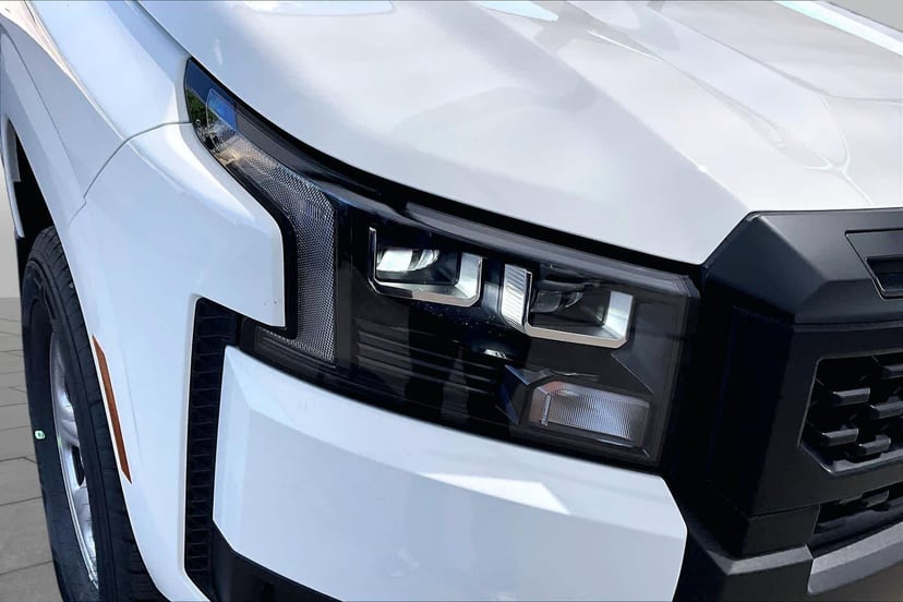 2026 Nissan Frontier - Image 1
