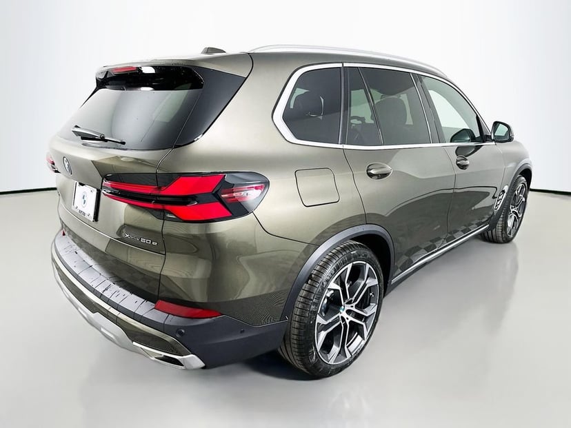 2026 BMW X5 - Image 3