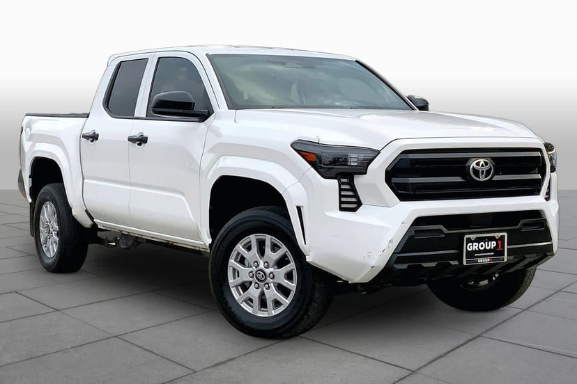 2025 Toyota Tacoma - Image 2