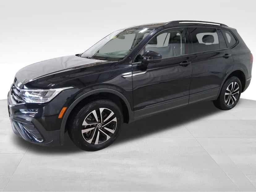 2023 Volkswagen Tiguan - Image 2