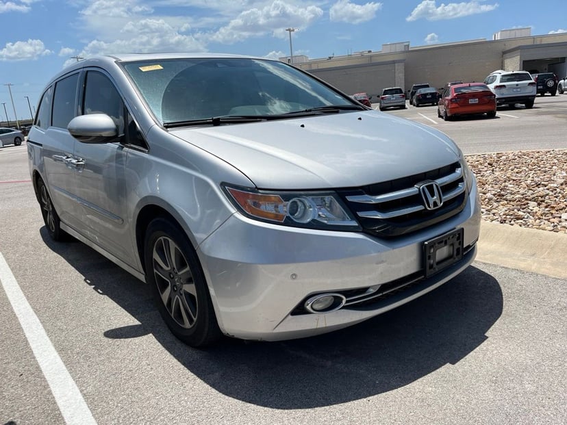 2014 Honda Odyssey - Image 1