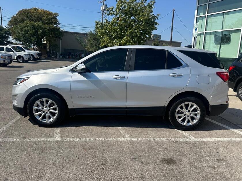 2021 Chevrolet Equinox - Image 2