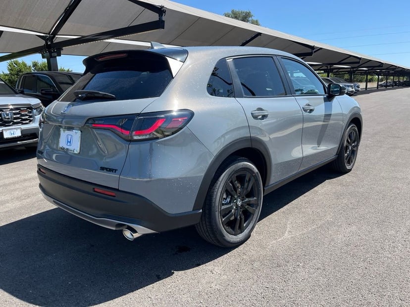 2027 Honda HR-V - Image 3