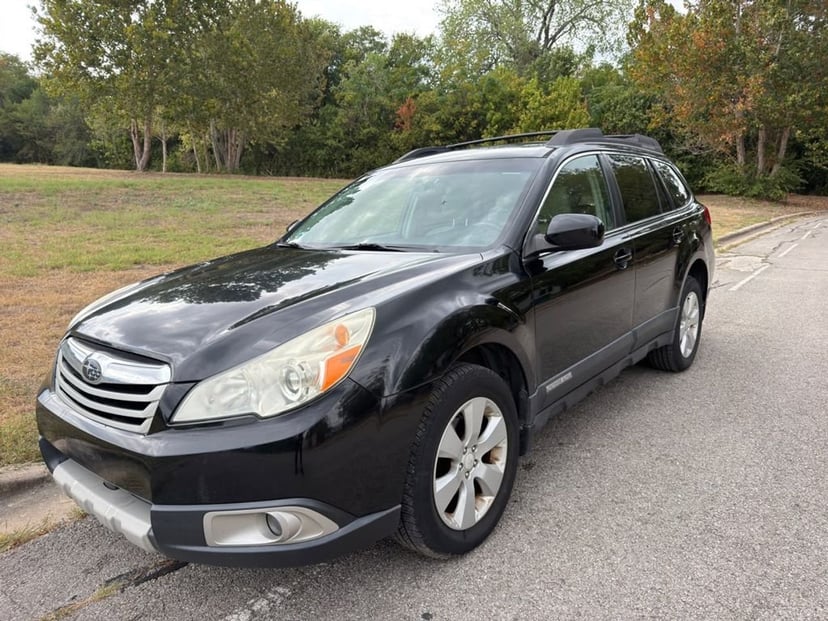 2010 Subaru Outback - Image 1