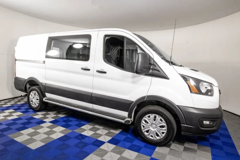 2025 Ford Transit - Image 2