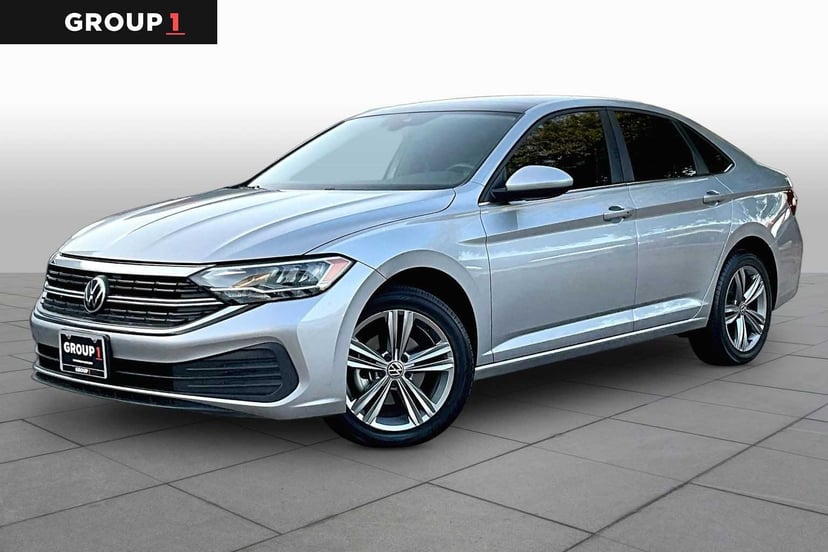 2023 Volkswagen Jetta - Image 3