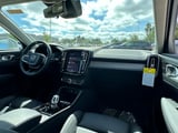 2025 Volvo XC40 - Preview 10