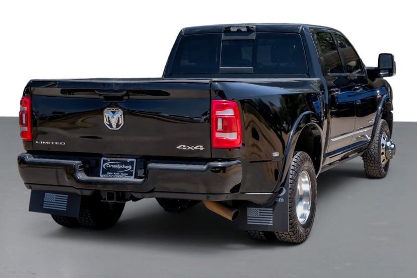 2024 Ram 3500 - Image 3