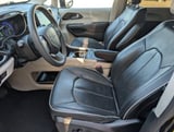 2023 Chrysler Pacifica - Preview 8