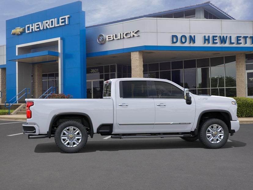 2026 Chevrolet Silverado 2500 HD - Image 2