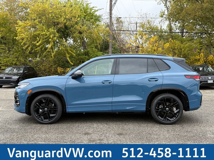 2026 Volkswagen Tiguan - Image 2