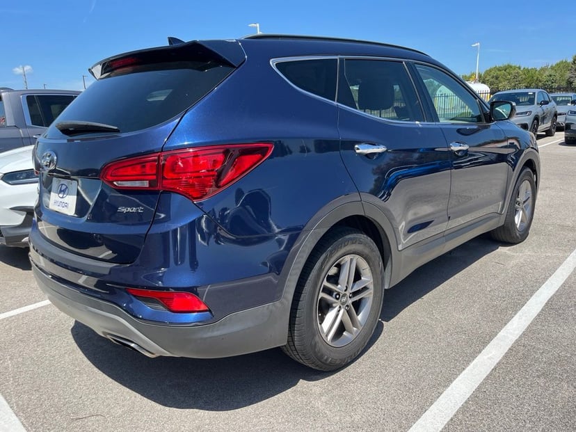 2018 Hyundai Santa Fe Sport - Image 2