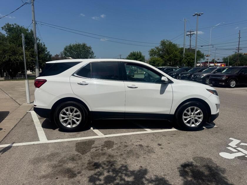 2019 Chevrolet Equinox - Image 2