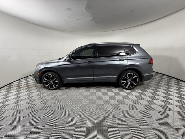 2024 Volkswagen Tiguan - Image 2