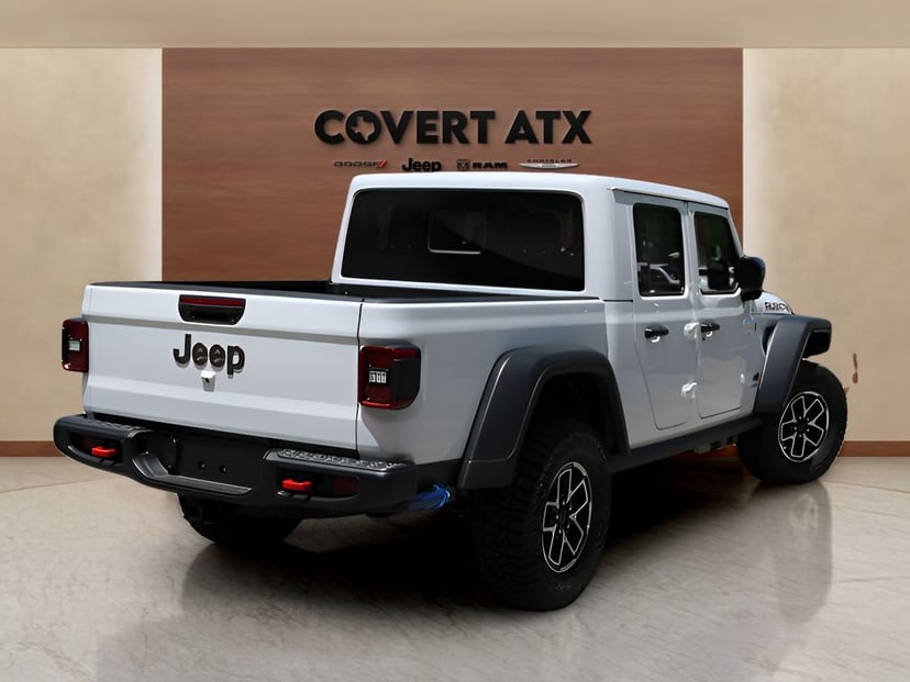 2026 Jeep Gladiator - Image 3
