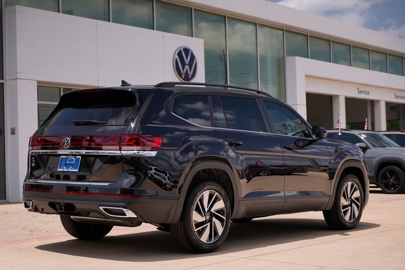 2026 Volkswagen Atlas - Image 3