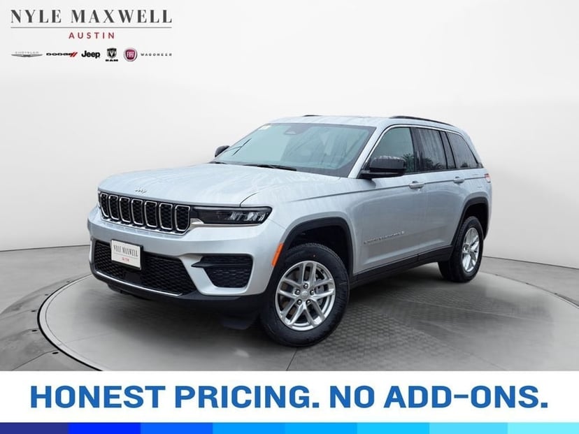 2025 Jeep Grand Cherokee - Image 2