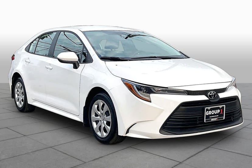 2026 Toyota Corolla - Image 2