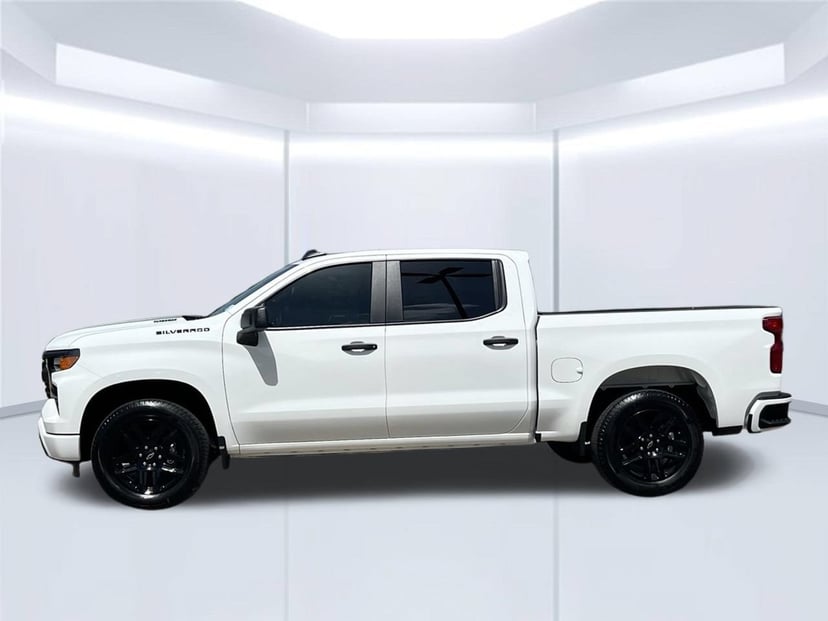 2026 Chevrolet Silverado 1500 - Image 1