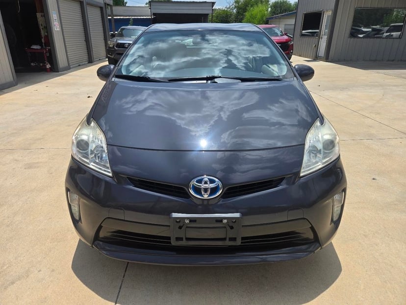 2012 Toyota Prius - Image 2