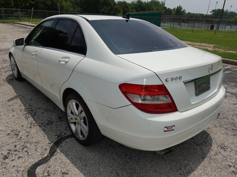 2011 Mercedes-Benz C-Class - Image 3