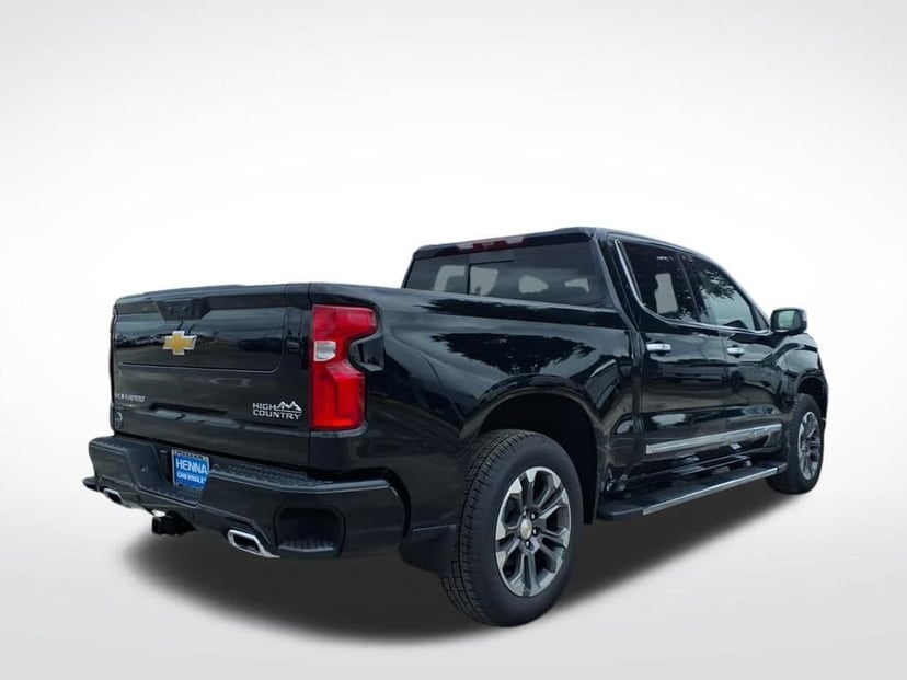 2026 Chevrolet Silverado 1500 - Image 3