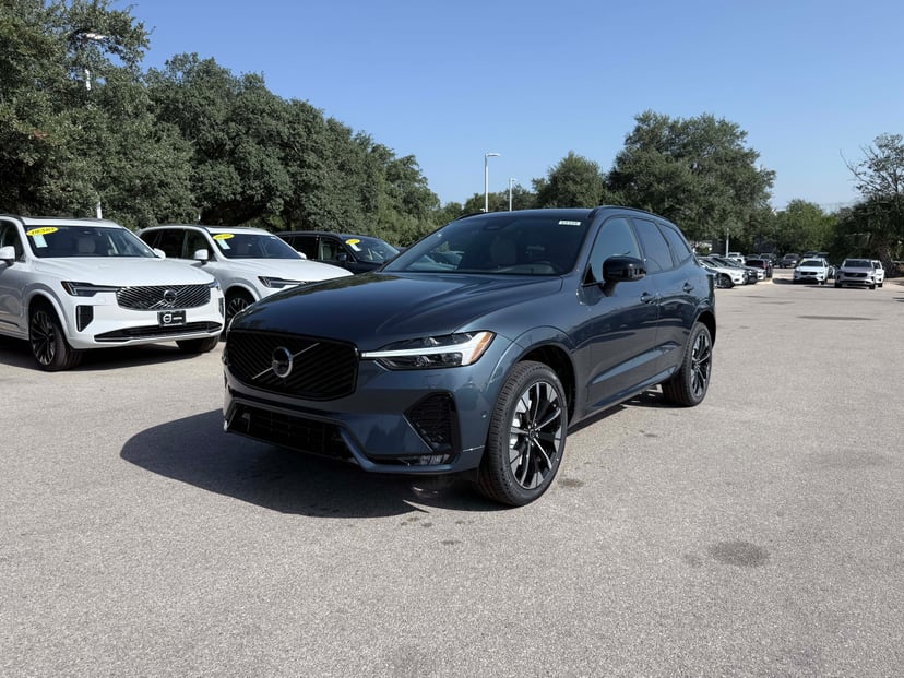 2027 Volvo XC60 - Image 1