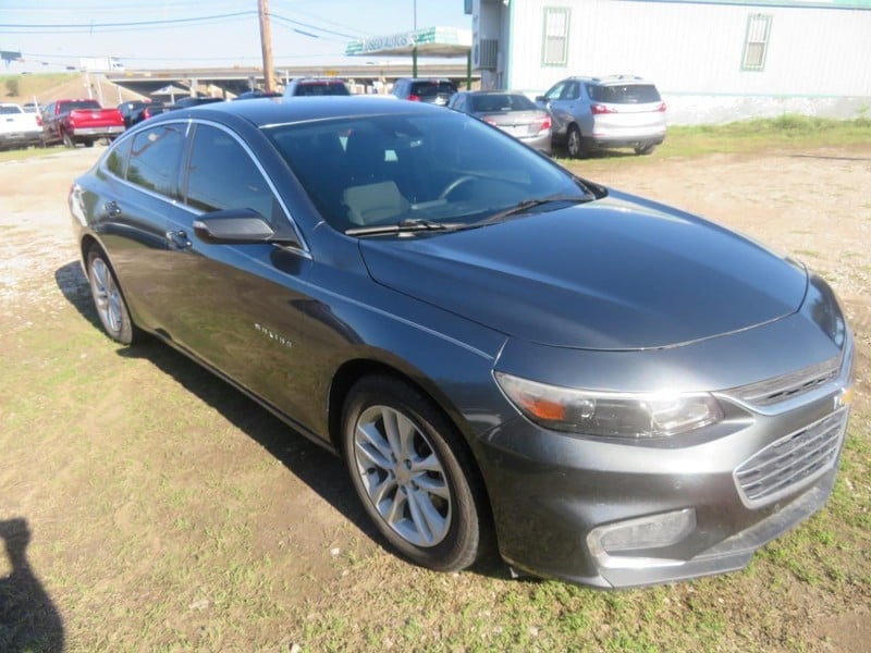 2016 Chevrolet Malibu - Image 1
