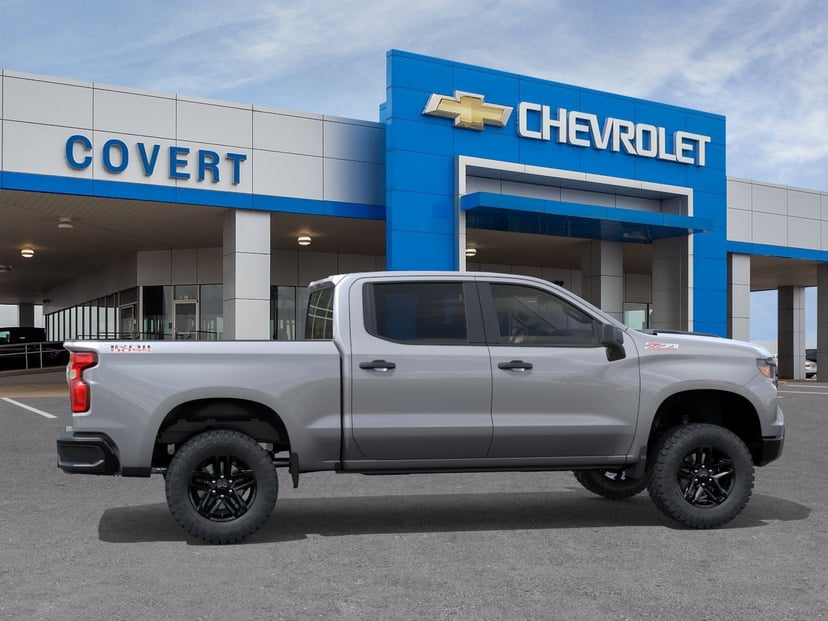2026 Chevrolet Silverado - Image 2
