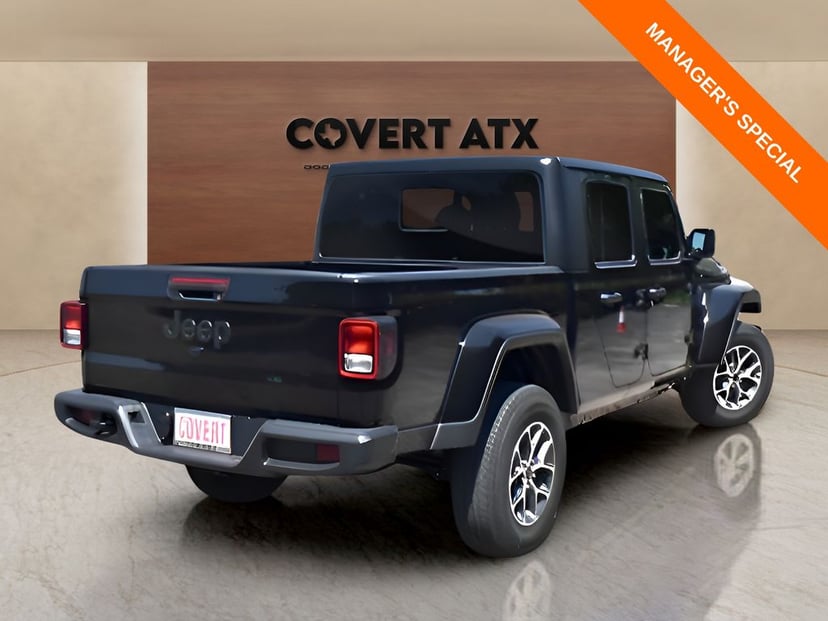 2025 Jeep Gladiator - Image 3