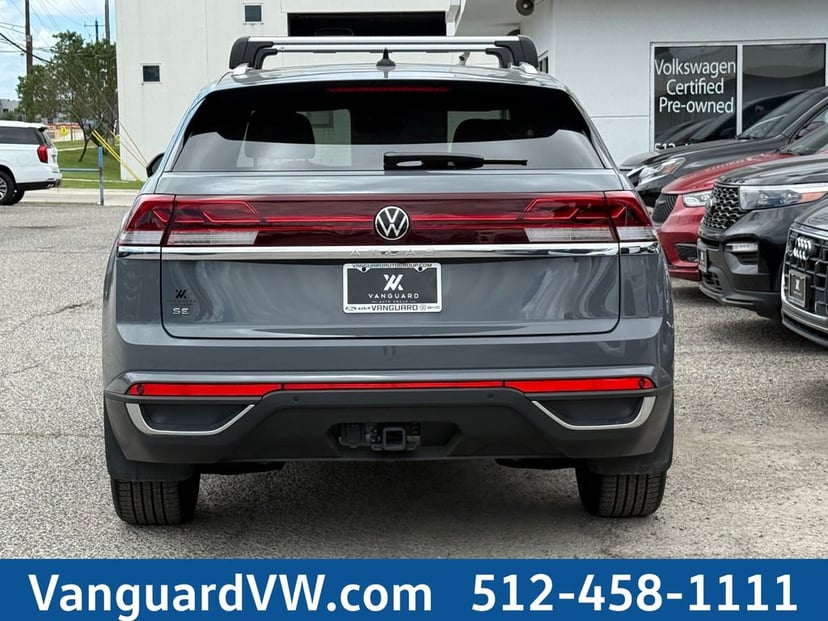 2026 Volkswagen Atlas Cross Sport - Image 2