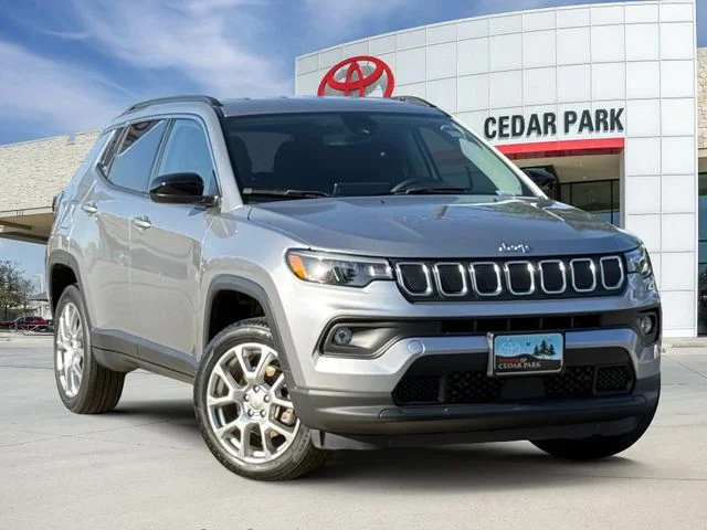 2022 Jeep Compass - Image 1