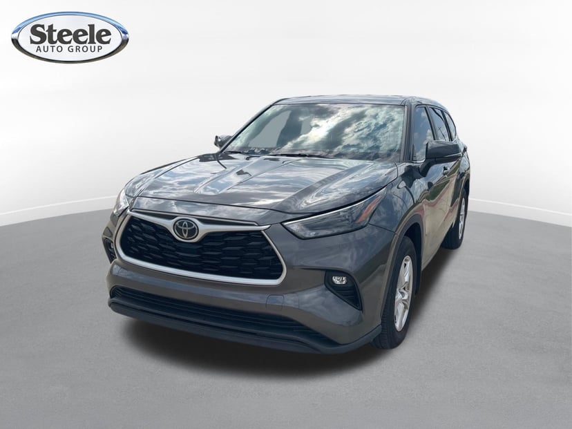 2023 Toyota Highlander - Image 1
