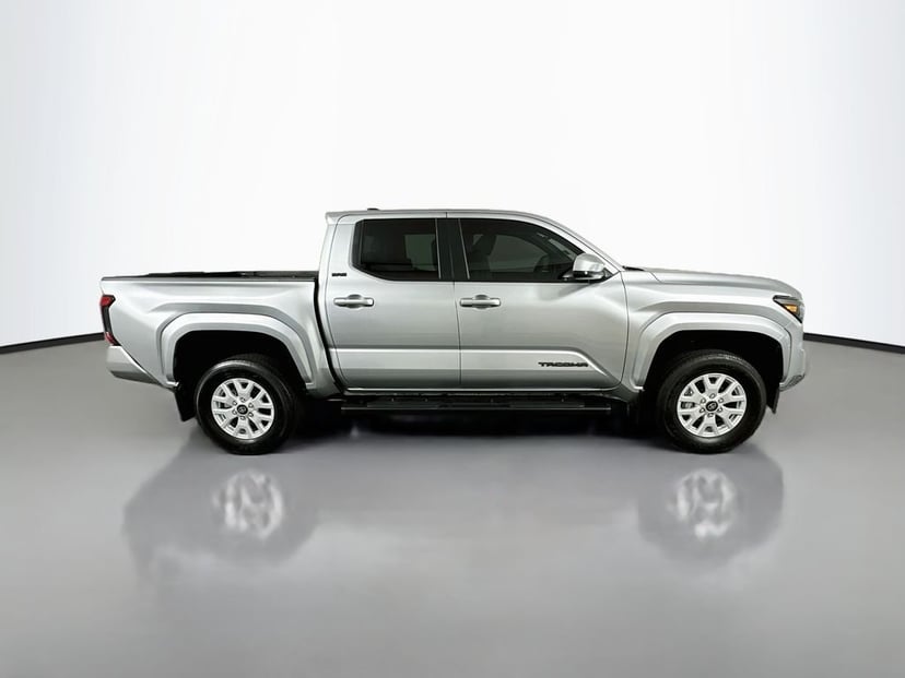 2024 Toyota Tacoma - Image 3